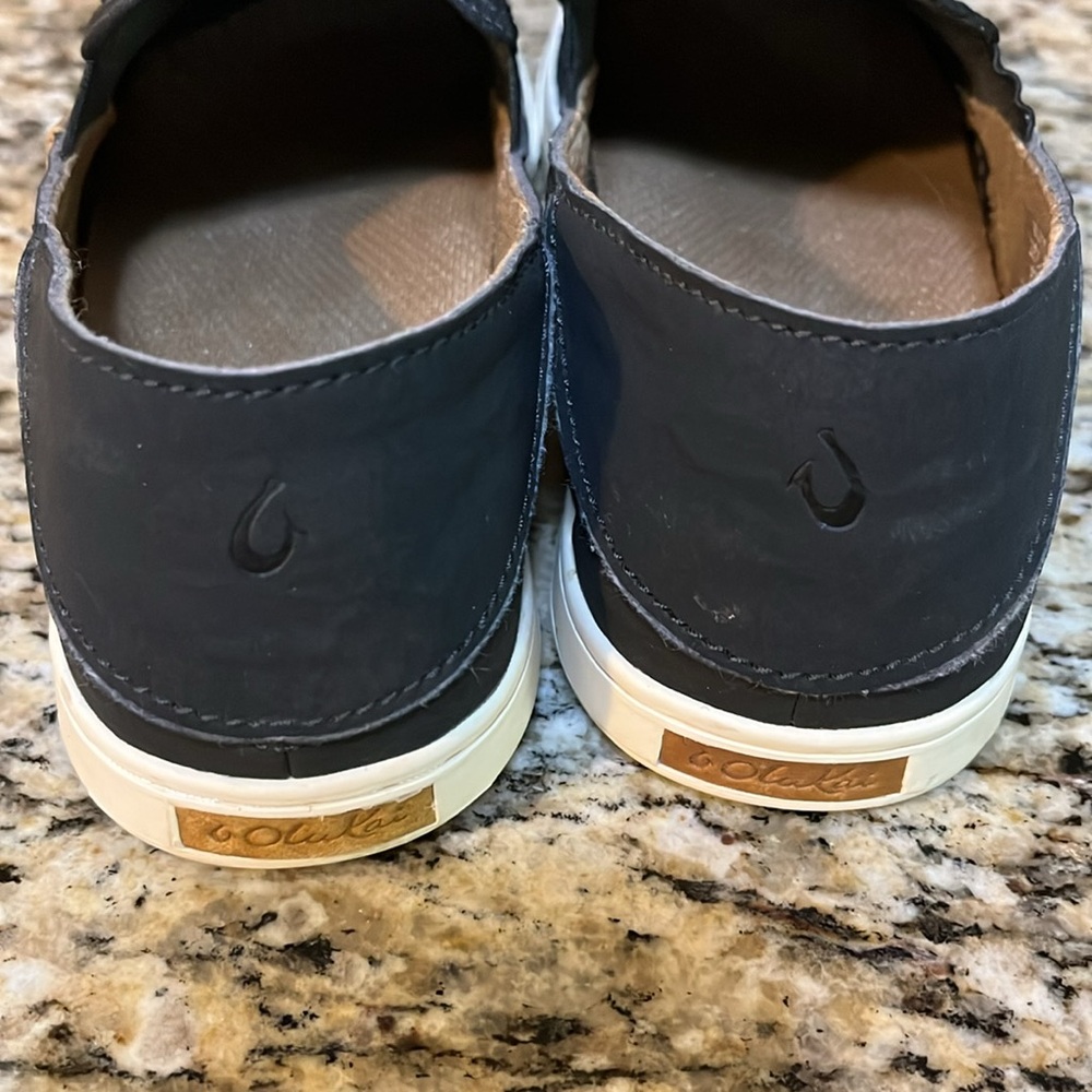OluKai black slip-ons - Picture 3 of 7
